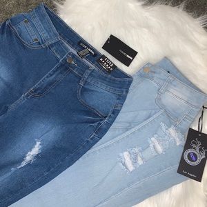 FASHION NOVA HIGH WAISTED DISTRESSED JEANS